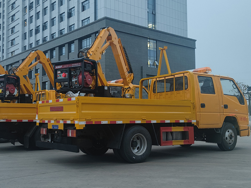 江鈴綠化綜合養(yǎng)護(hù)車