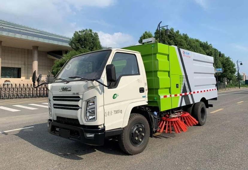 程力威牌CLW5070TSLJ6型掃路車